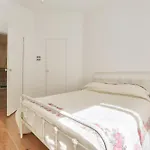 Beautiful Apartment Of 44M2 - 17Th District