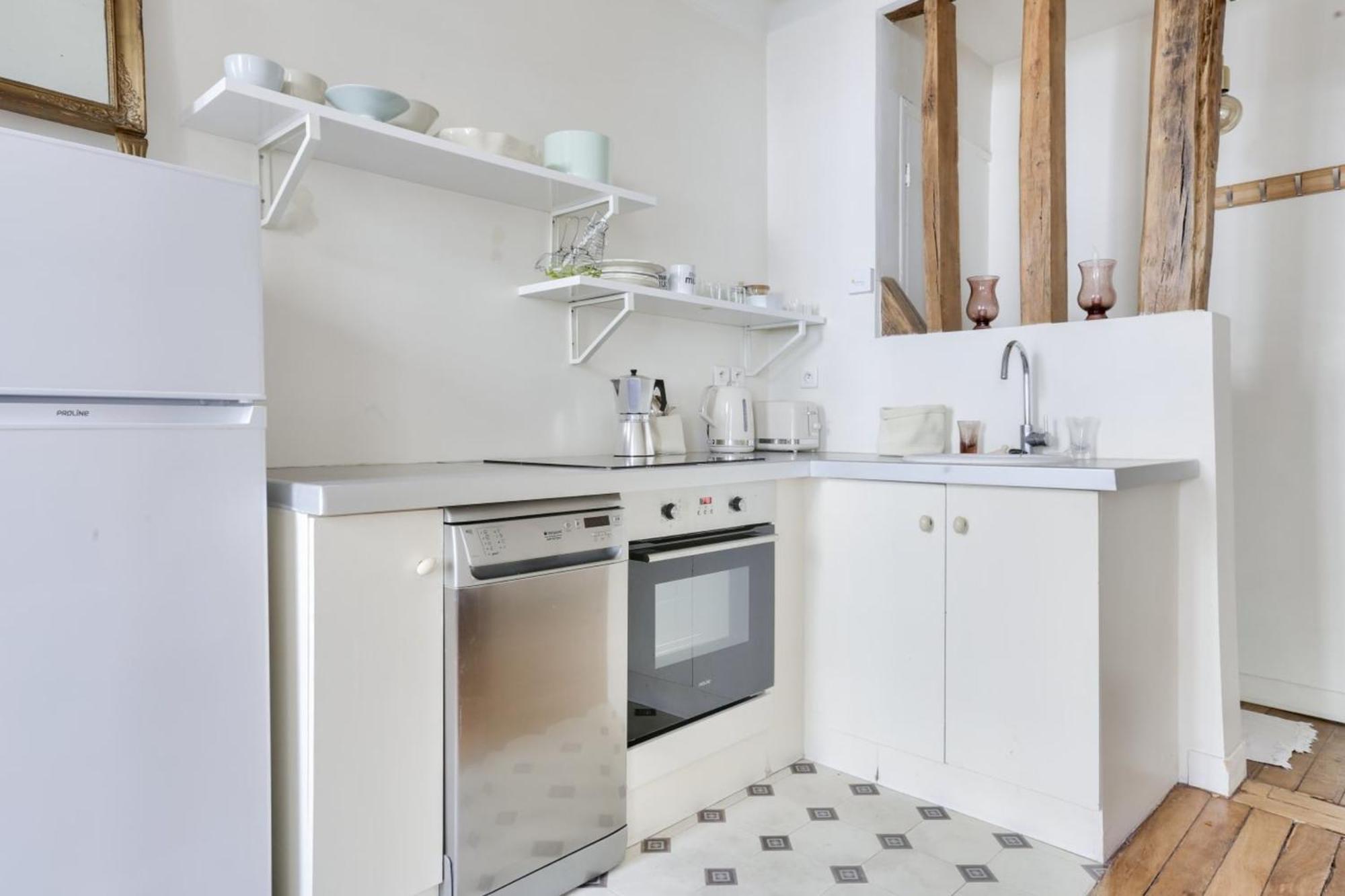 Apartment Beautiful Of 44m2 - 17th District *